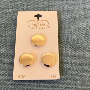 New La Mode Buttons